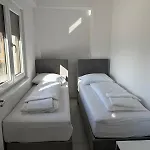 Edwina Apartment *